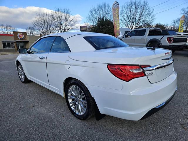 2012 Chrysler 200 Limited