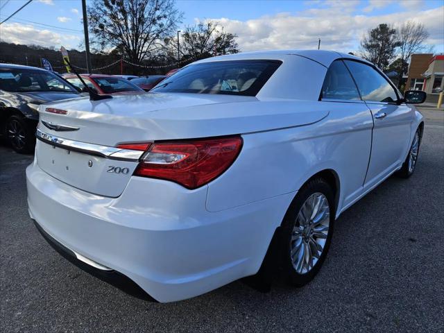 2012 Chrysler 200 Limited