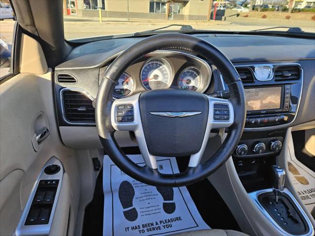 2012 Chrysler 200 Limited