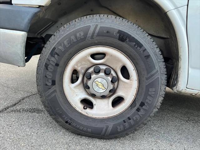 2011 Chevrolet Express LT