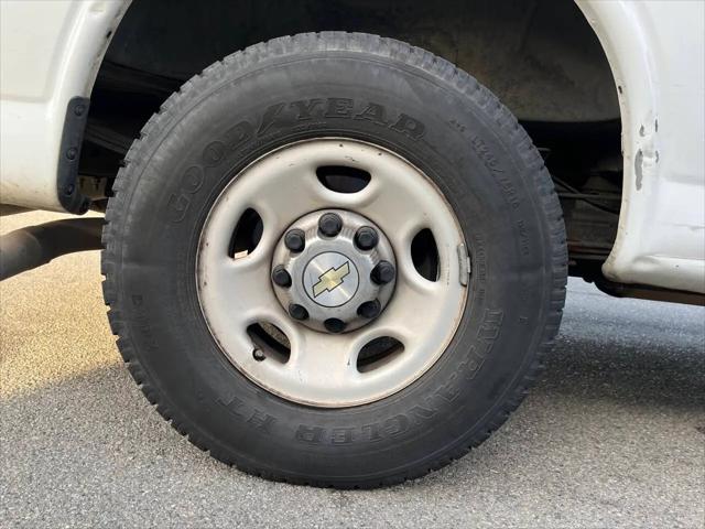 2011 Chevrolet Express LT