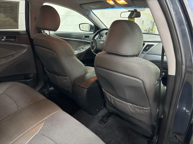 Used 2011 Hyundai Sonata For Sale in Wilmington, OH