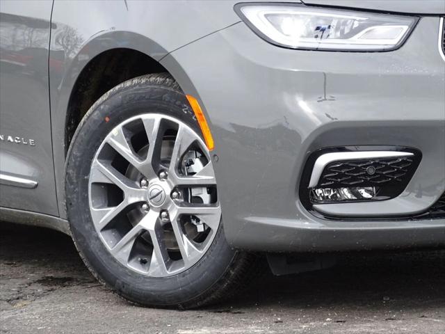 2025 Chrysler Pacifica Hybrid PACIFICA PLUG-IN HYBRID PINNACLE