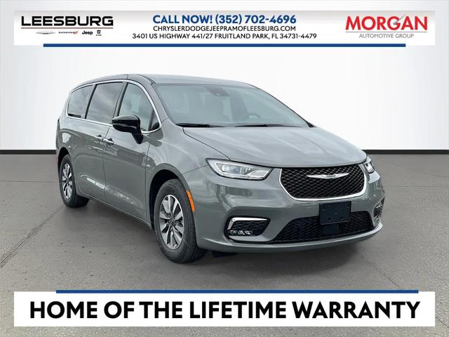 2025 Chrysler Pacifica Hybrid PACIFICA PLUG-IN HYBRID SELECT