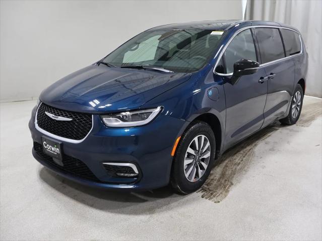 2025 Chrysler Pacifica Hybrid PACIFICA PLUG-IN HYBRID SELECT