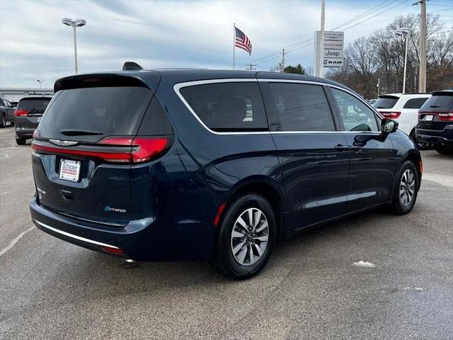 2025 Chrysler Pacifica Hybrid PACIFICA PLUG-IN HYBRID SELECT