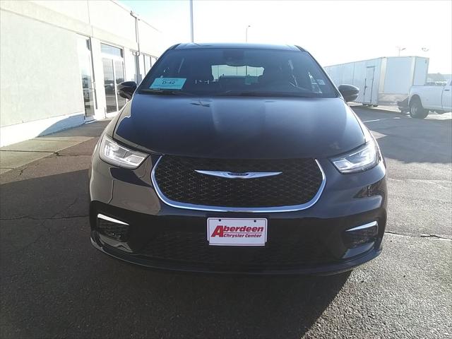 2025 Chrysler Pacifica PACIFICA SELECT AWD