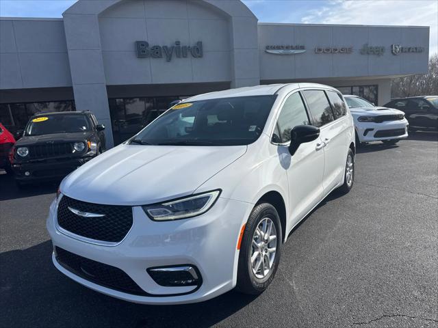 2025 Chrysler Pacifica PACIFICA SELECT