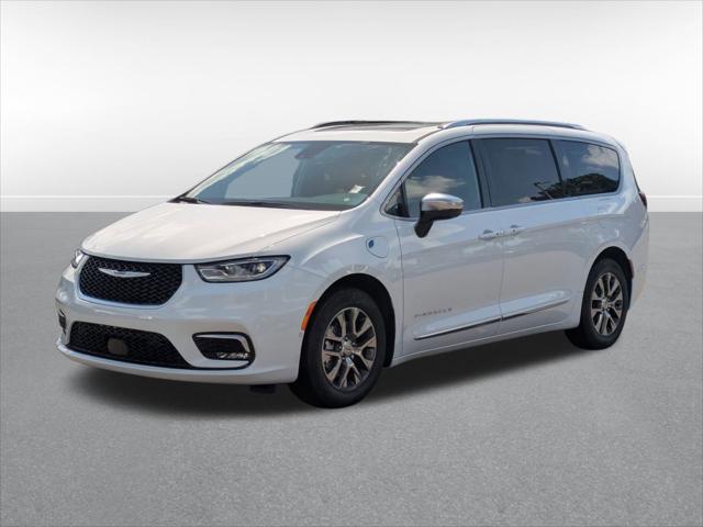 2025 Chrysler Pacifica Hybrid PACIFICA PLUG-IN HYBRID PINNACLE