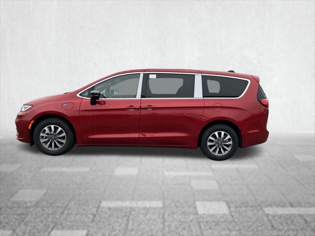 2025 Chrysler Pacifica Hybrid PACIFICA PLUG-IN HYBRID SELECT