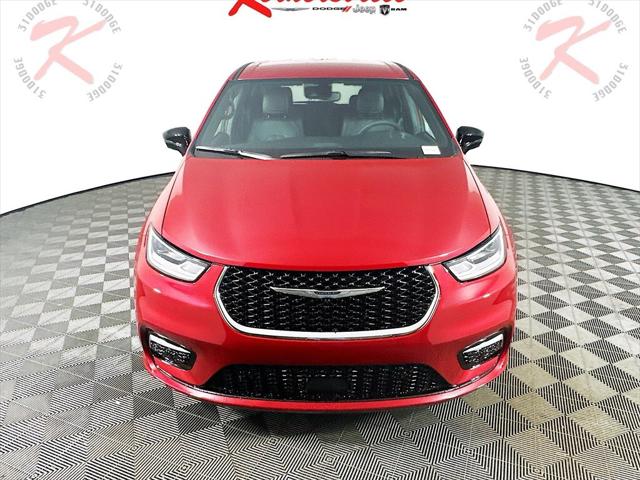 2025 Chrysler Pacifica PACIFICA SELECT
