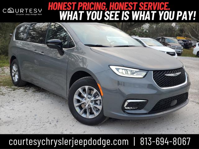 2025 Chrysler Pacifica PACIFICA SELECT AWD