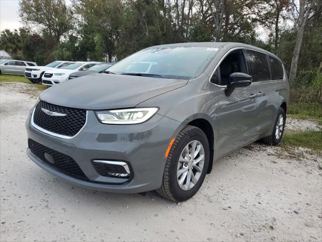 2025 Chrysler Pacifica PACIFICA SELECT AWD