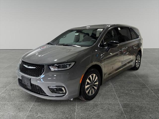 2025 Chrysler Pacifica Hybrid PACIFICA PLUG-IN HYBRID SELECT