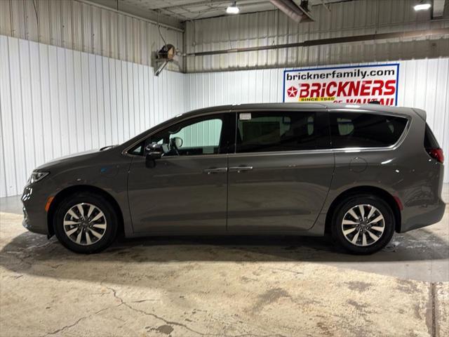 2025 Chrysler Pacifica Hybrid PACIFICA PLUG-IN HYBRID SELECT