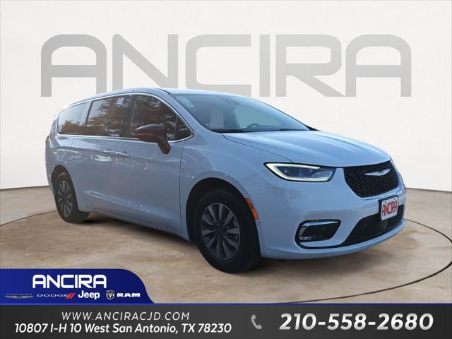2025 Chrysler Pacifica Hybrid PACIFICA PLUG-IN HYBRID SELECT