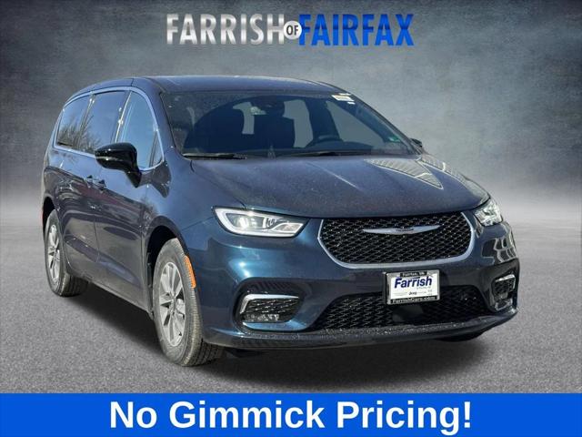 2025 Chrysler Pacifica Hybrid PACIFICA PLUG-IN HYBRID SELECT