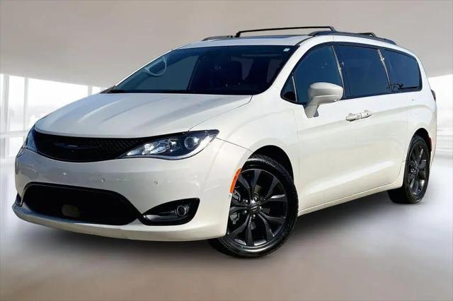2020 Chrysler Pacifica Touring L Plus for sale in Oklahoma City, OK