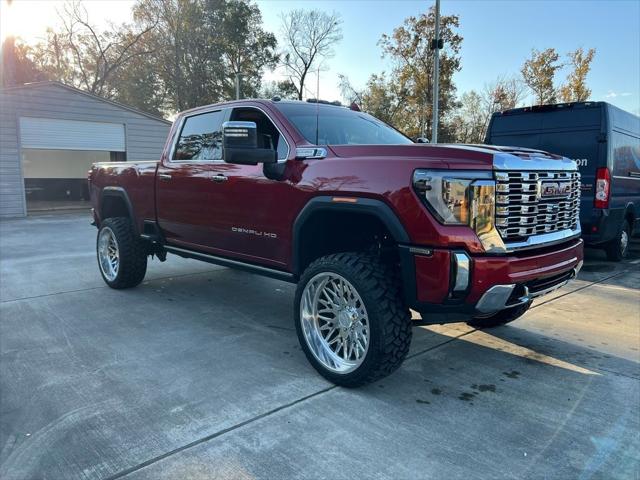 2024 GMC Sierra 2500HD 4WD Crew Cab Standard Bed Denali