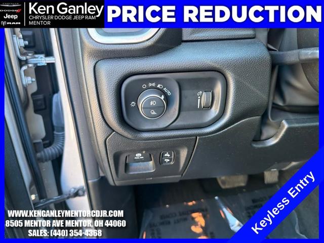 2022 Ram 1500 Big Horn Crew Cab 4x4 5'7" Box