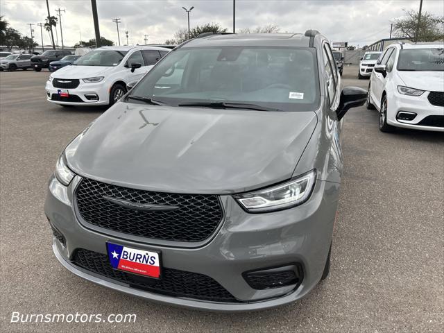 2025 Chrysler Pacifica Hybrid PACIFICA PLUG-IN HYBRID S APPEARANCE