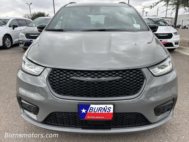 2025 Chrysler Pacifica Hybrid PACIFICA PLUG-IN HYBRID S APPEARANCE