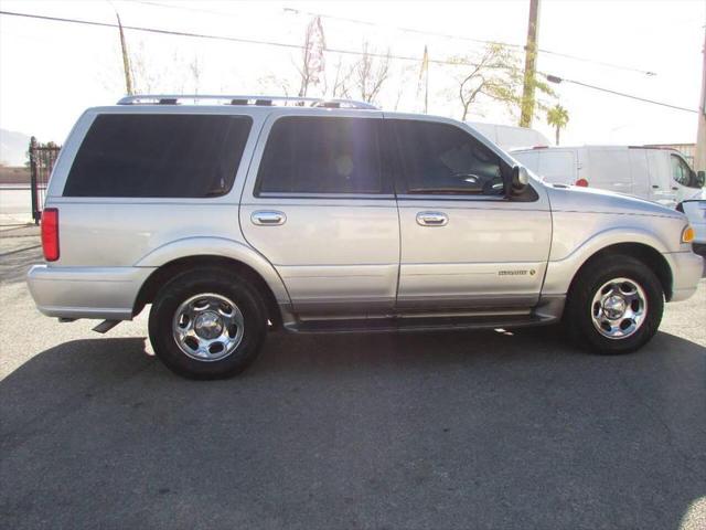2000 Lincoln Navigator Sport Utility 4D