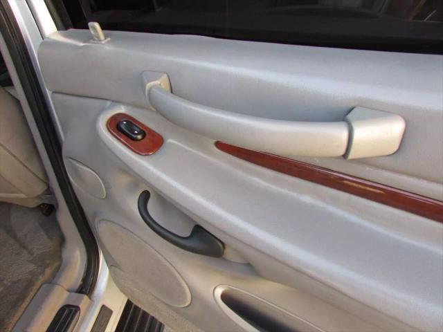 2000 Lincoln Navigator Sport Utility 4D