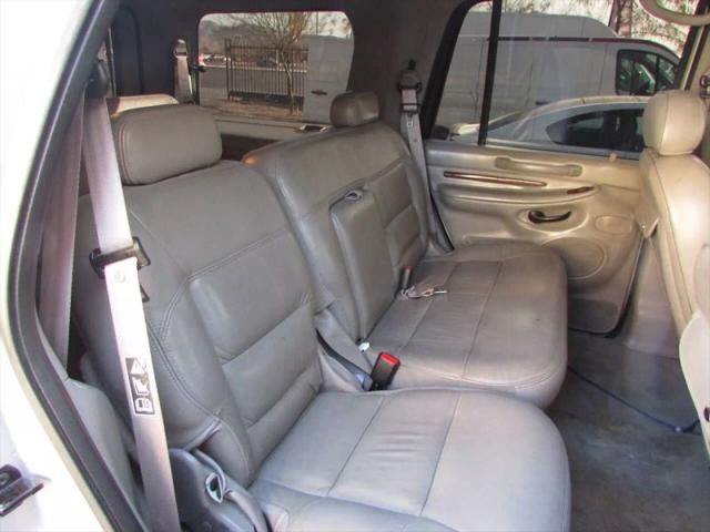 2000 Lincoln Navigator Sport Utility 4D