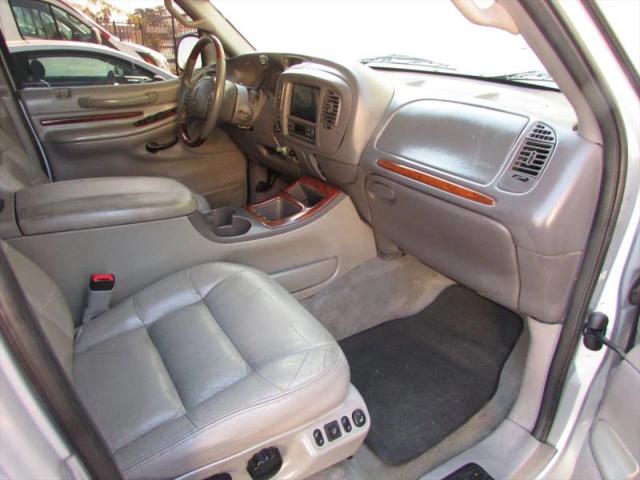 2000 Lincoln Navigator Sport Utility 4D