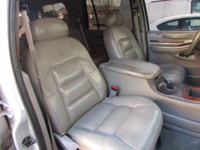 2000 Lincoln Navigator Sport Utility 4D