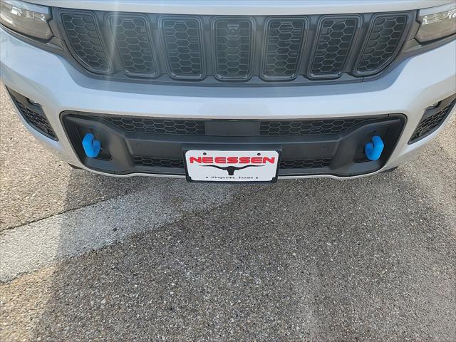 2025 Jeep Grand Cherokee Anniversary Edition