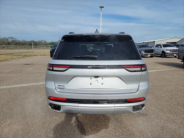 2025 Jeep Grand Cherokee Anniversary Edition