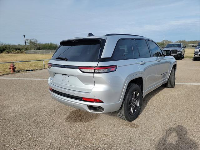 2025 Jeep Grand Cherokee Anniversary Edition