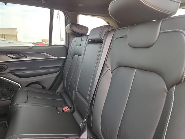 2025 Jeep Grand Cherokee Anniversary Edition