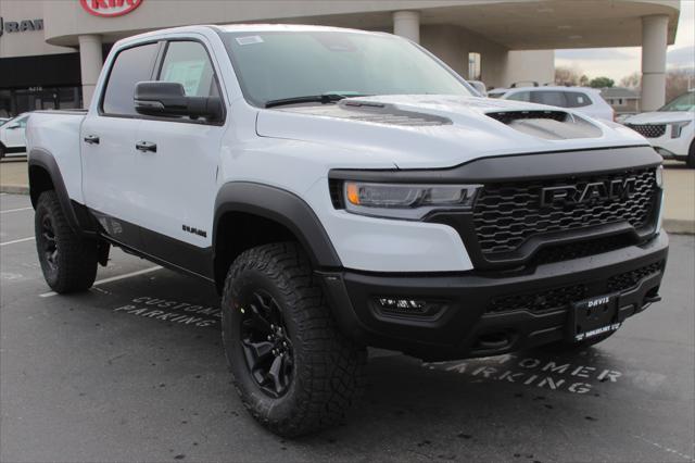 2025 RAM Ram 1500 RAM 1500 RHO CREW CAB 4X4 57 BOX