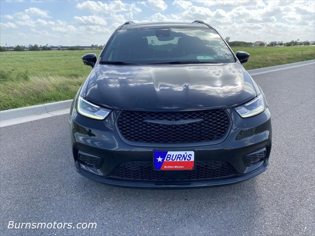 2025 Chrysler Pacifica Hybrid PACIFICA PLUG-IN HYBRID S APPEARANCE