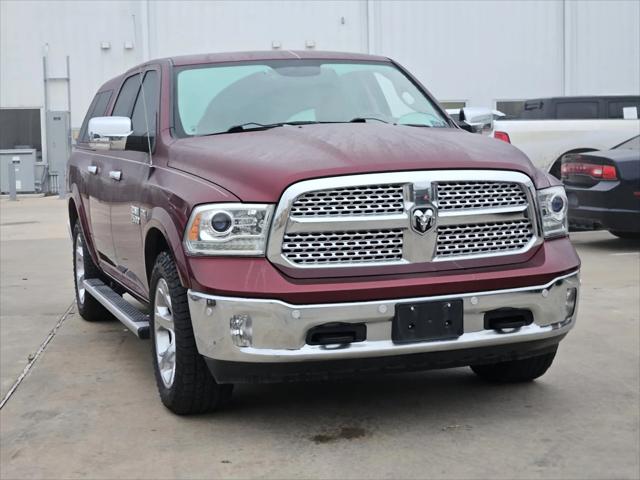 2017 RAM 1500 Laramie Crew Cab 4x2 57 Box