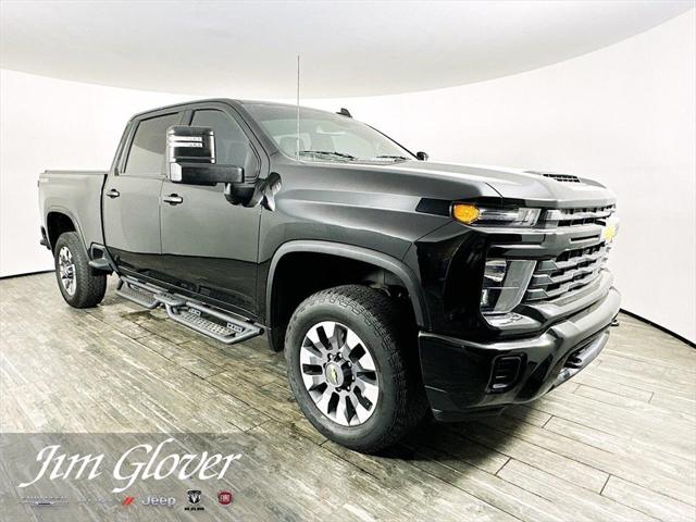 2024 Chevrolet Silverado 2500HD 4WD Crew Cab Standard Bed Custom