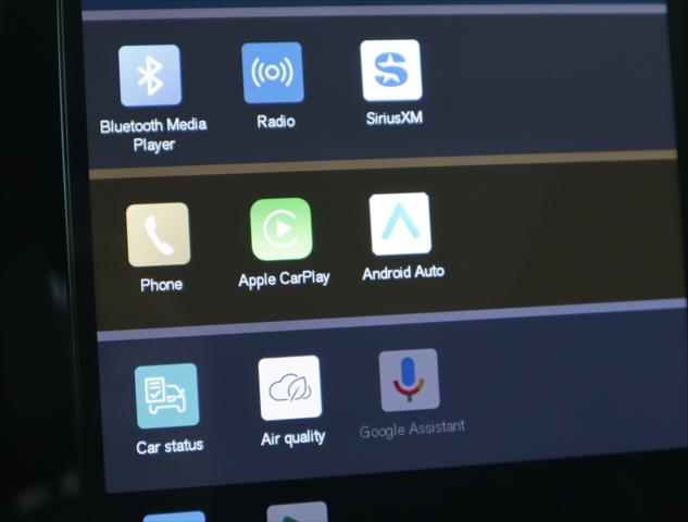 2024 Volvo XC40 B5 Ultimate Bright Theme
