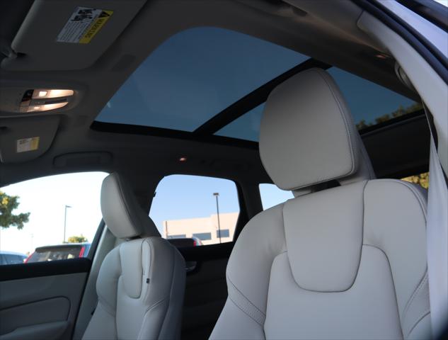 2025 Volvo XC60 Plug-In Hybrid T8 Plus