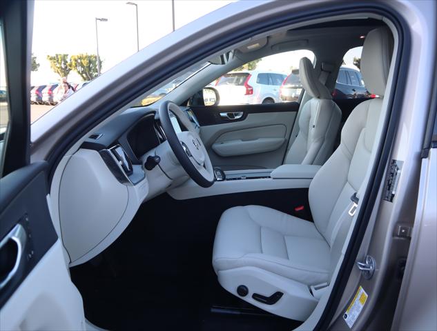 2025 Volvo XC60 Plug-In Hybrid T8 Plus