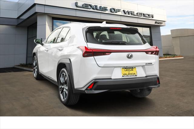 2025 Lexus 300 UX 300h