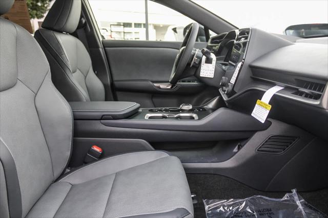 2025 Lexus 300 Premium