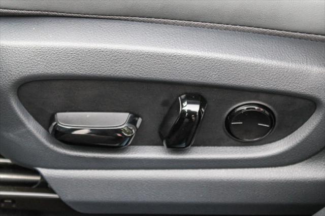 2025 Lexus 300 Premium