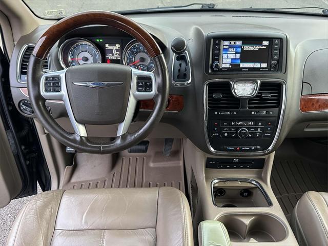 2014 Chrysler Town and Country Limited