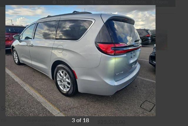 2022 Chrysler Pacifica Touring L