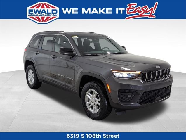 2025 Jeep Grand Cherokee GRAND CHEROKEE LAREDO 4X4