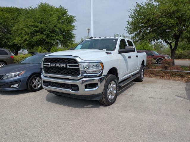 2022 RAM 2500 Tradesman Crew Cab 4x4 64 Box