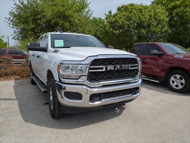 2022 RAM 2500 Tradesman Crew Cab 4x4 64 Box